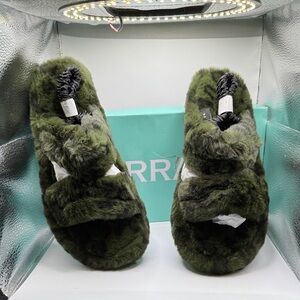 ARRAY NWB SZ 9M Furry OLIVE Green SLING BACK  Slippers SOFT COMFY